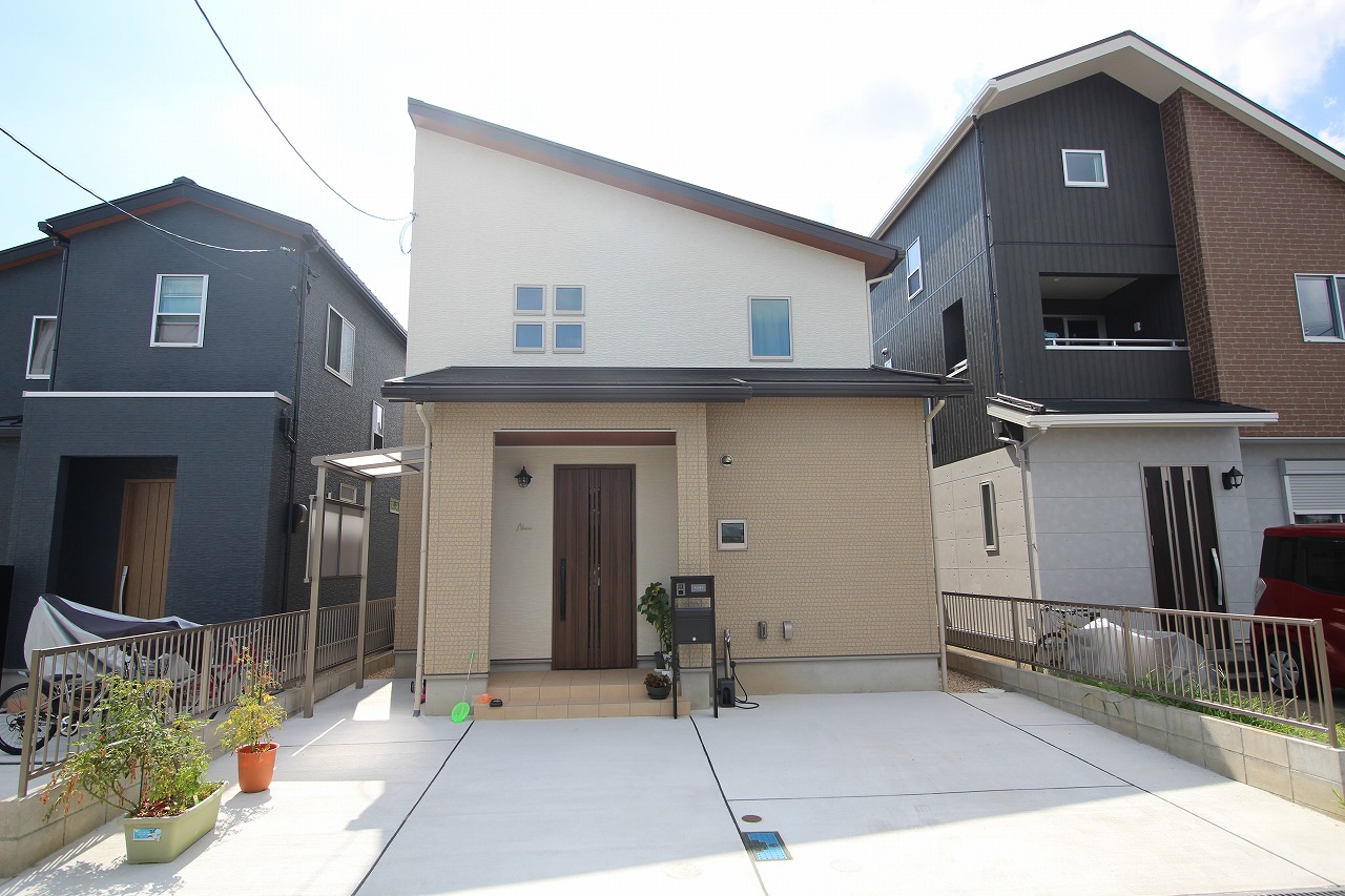 <br />
<b>Warning</b>:  Undefined variable $alt in <b>/home/xs584097/ouchi-shiga.com/public_html/wp-content/themes/moesia/single-contractor.php</b> on line <b>119</b><br />
