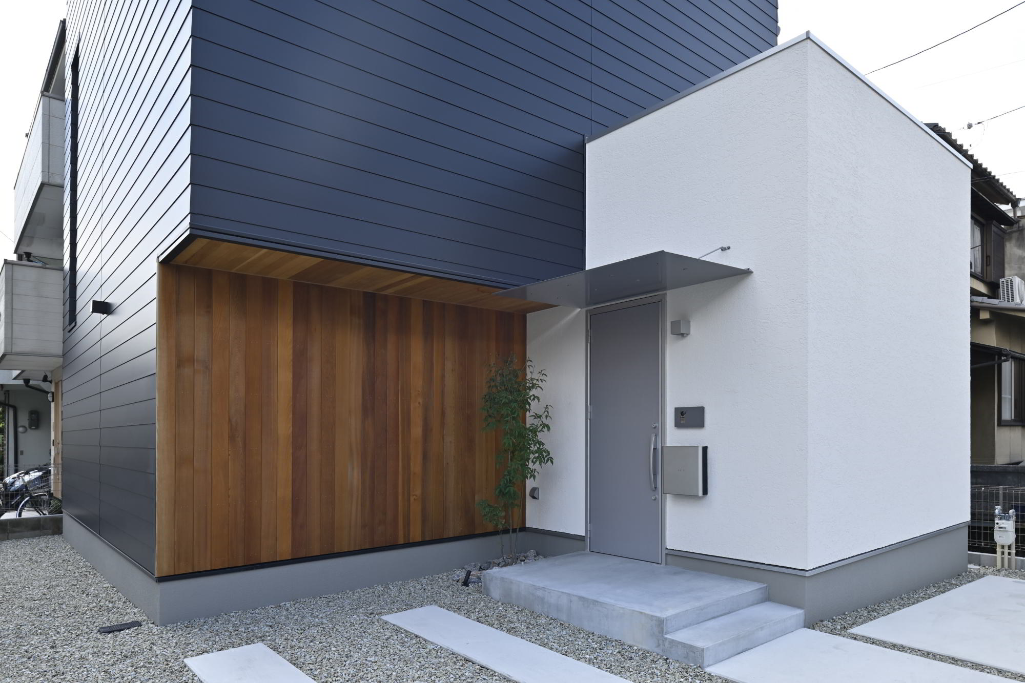 <br />
<b>Warning</b>:  Undefined variable $alt in <b>/home/xs584097/ouchi-shiga.com/public_html/wp-content/themes/moesia/single-contractor.php</b> on line <b>168</b><br />
