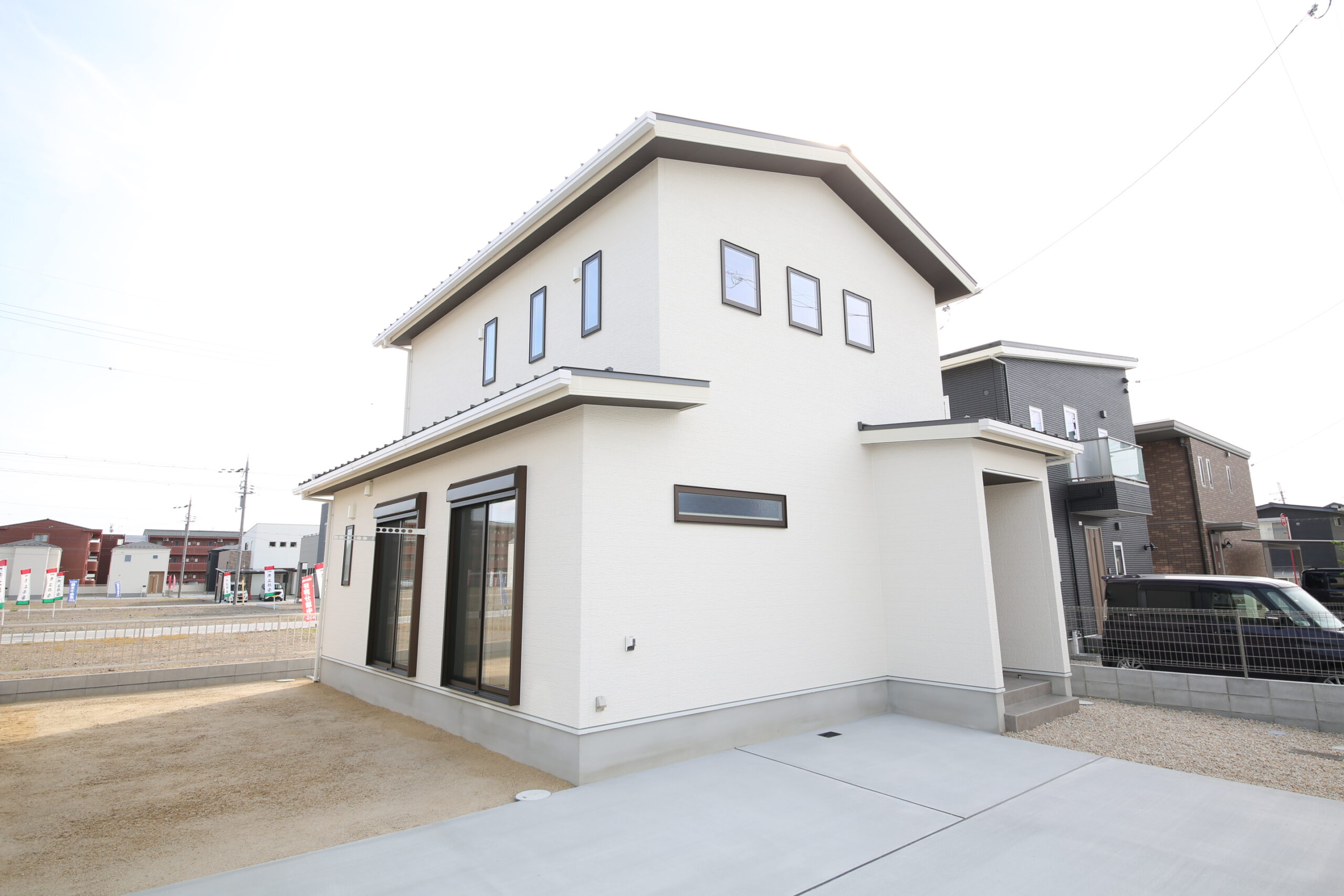 <br />
<b>Warning</b>:  Undefined variable $alt in <b>/home/xs584097/ouchi-shiga.com/public_html/wp-content/themes/moesia/single-contractor.php</b> on line <b>168</b><br />
