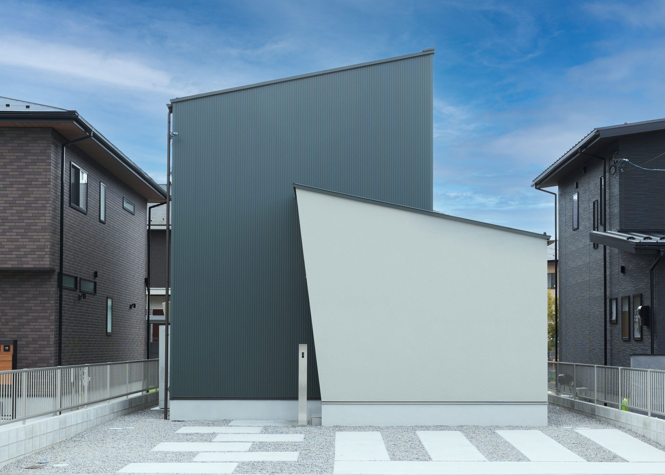 <br />
<b>Warning</b>:  Undefined variable $alt in <b>/home/xs584097/ouchi-shiga.com/public_html/wp-content/themes/moesia/single-contractor.php</b> on line <b>189</b><br />
