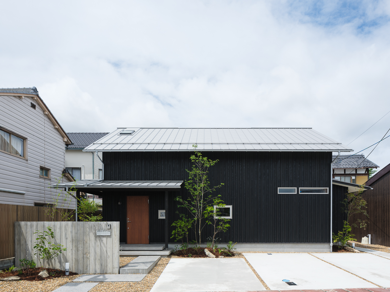 <br />
<b>Warning</b>:  Undefined variable $alt in <b>/home/xs584097/ouchi-shiga.com/public_html/wp-content/themes/moesia/single-contractor.php</b> on line <b>168</b><br />
